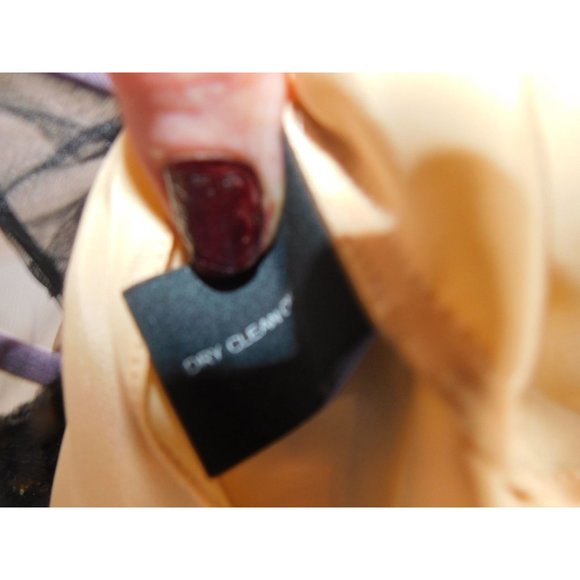 Saks Fifth Avenue Womens Sleeveless Black Net Beaded Sequins Top Size 10 - Picture 7 of 7